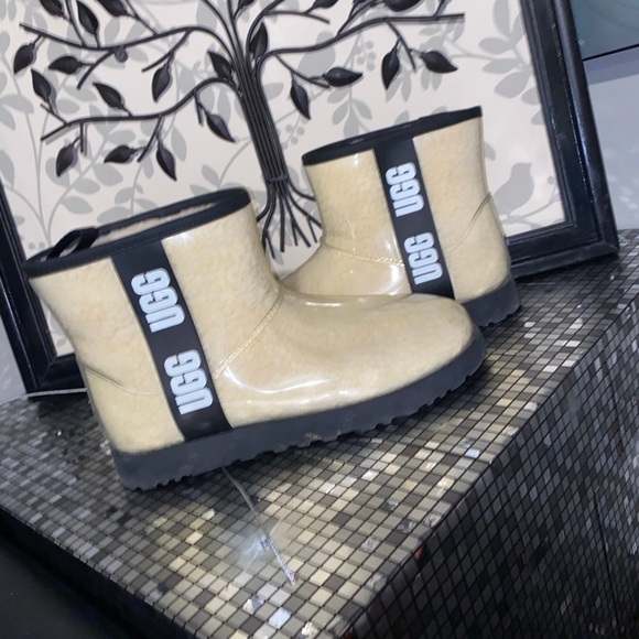 Ugg boots - Picture 11 of 12